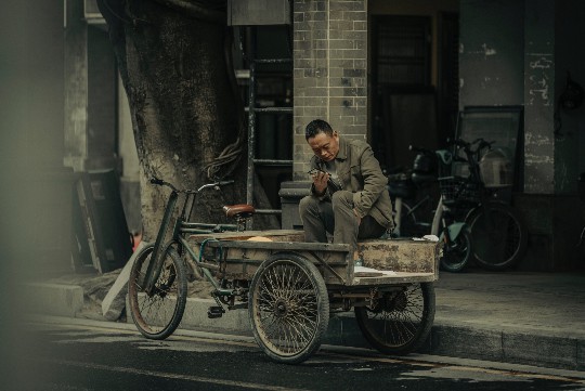 伊人中文在线，网络时代下的中文学习与传承